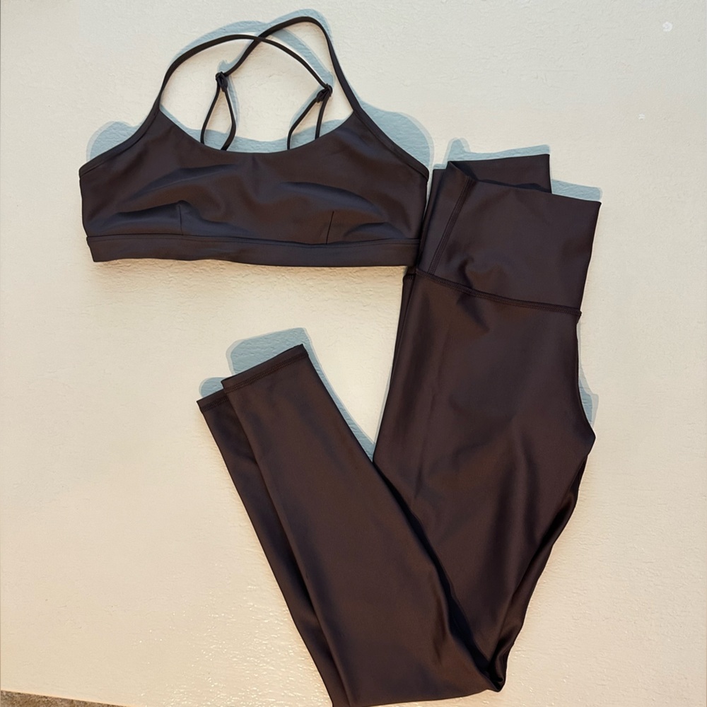 Alo Yoga Airlift Full Length Leggings and Airlift Intrigue bra in color Raisin
